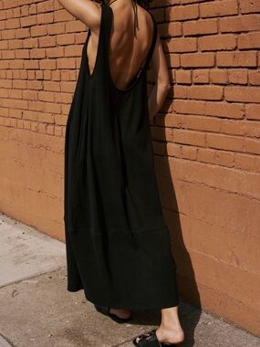 burgundy open back dress Cher | Burgundy Satin Square-Neck Maxi Dress With Embellished-Detailed Open-Back